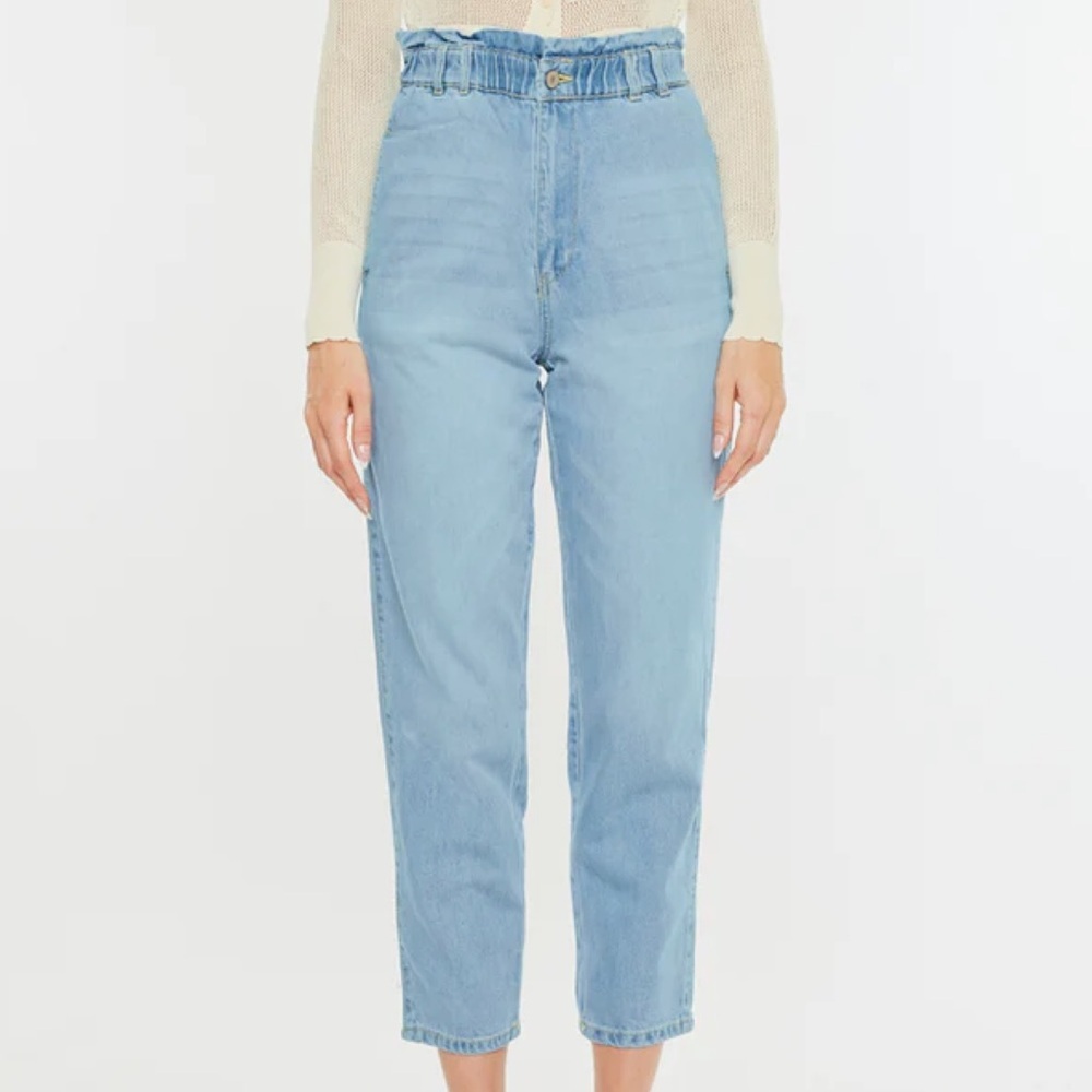 KanCan Women 13/30 Light Wash Denim Dottie Ultra High Rise Paper Bag Slouch Jean